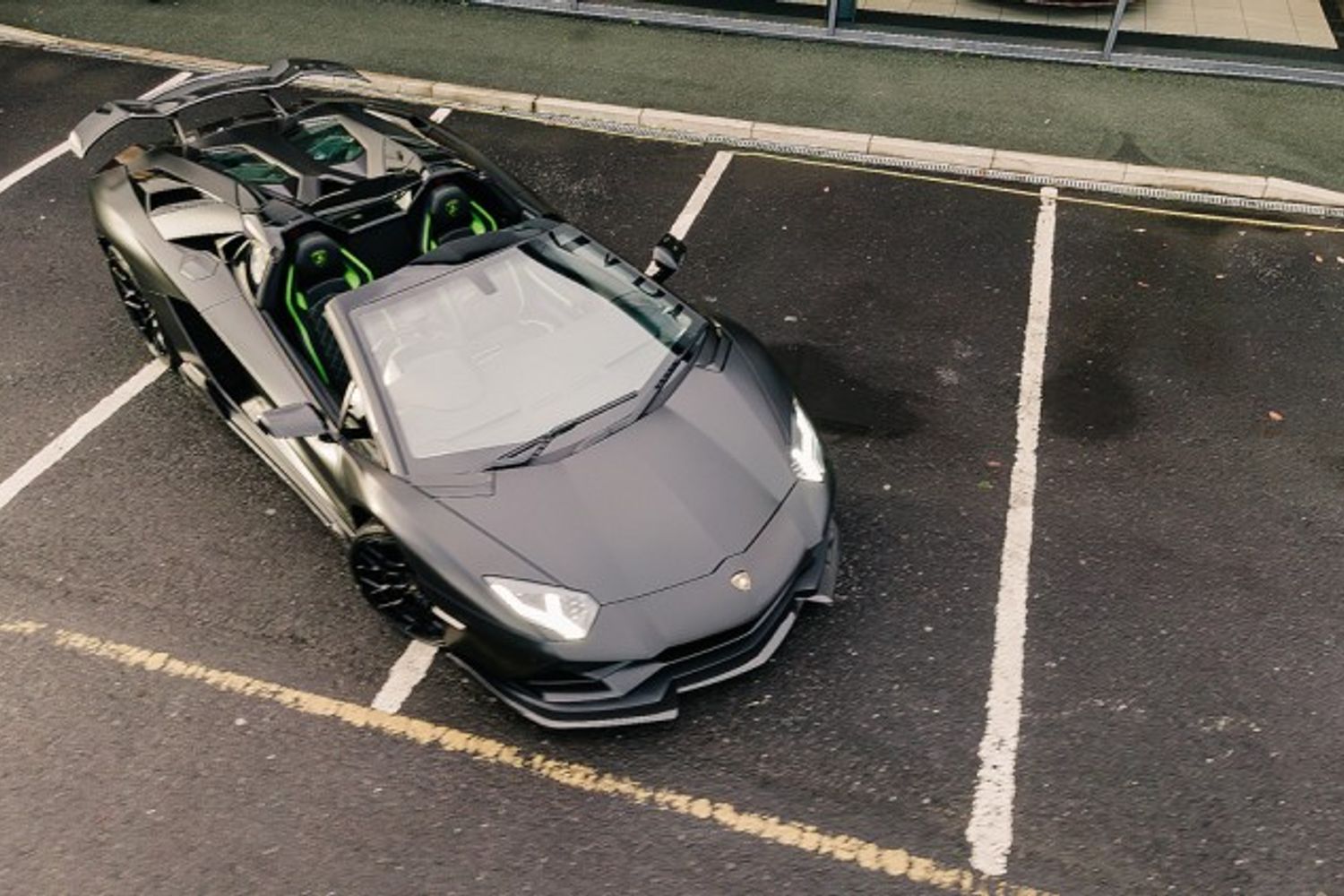 LAMBORGHINI AVENTADOR COUPE 6.5 V12 2DR SEMI AUTOMATIC