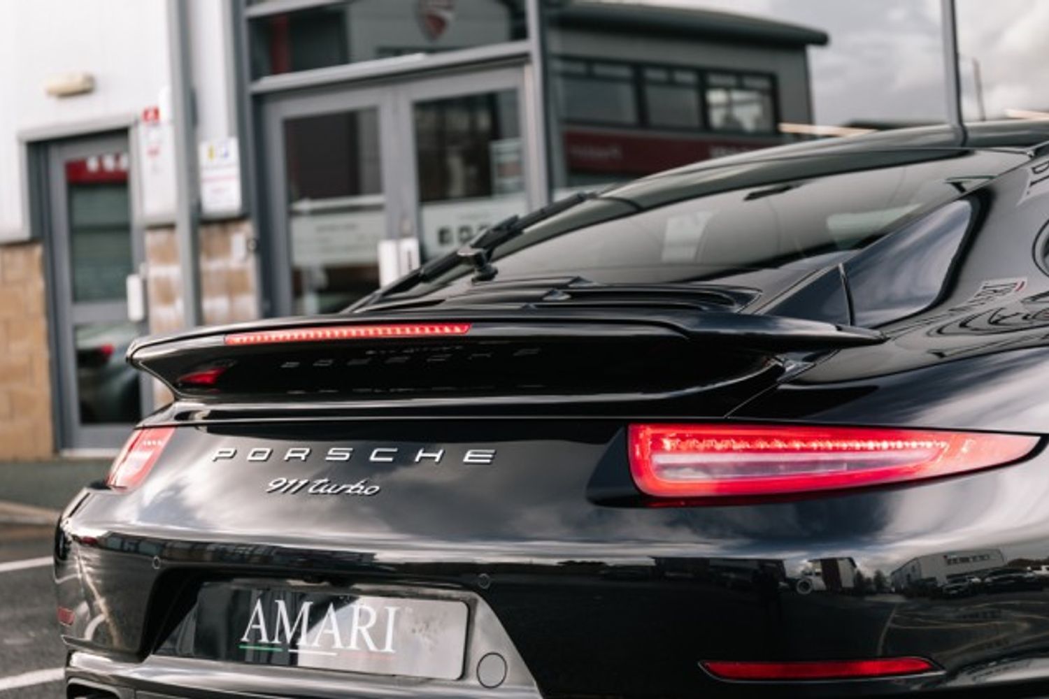 PORSCHE 911 COUPE 3.8 TURBO PDK 2DR SEMI AUTOMATIC