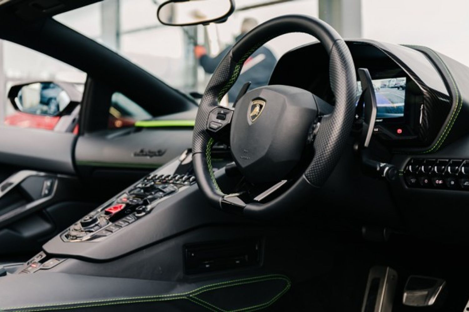 LAMBORGHINI AVENTADOR COUPE 6.5 V12 2DR SEMI AUTOMATIC