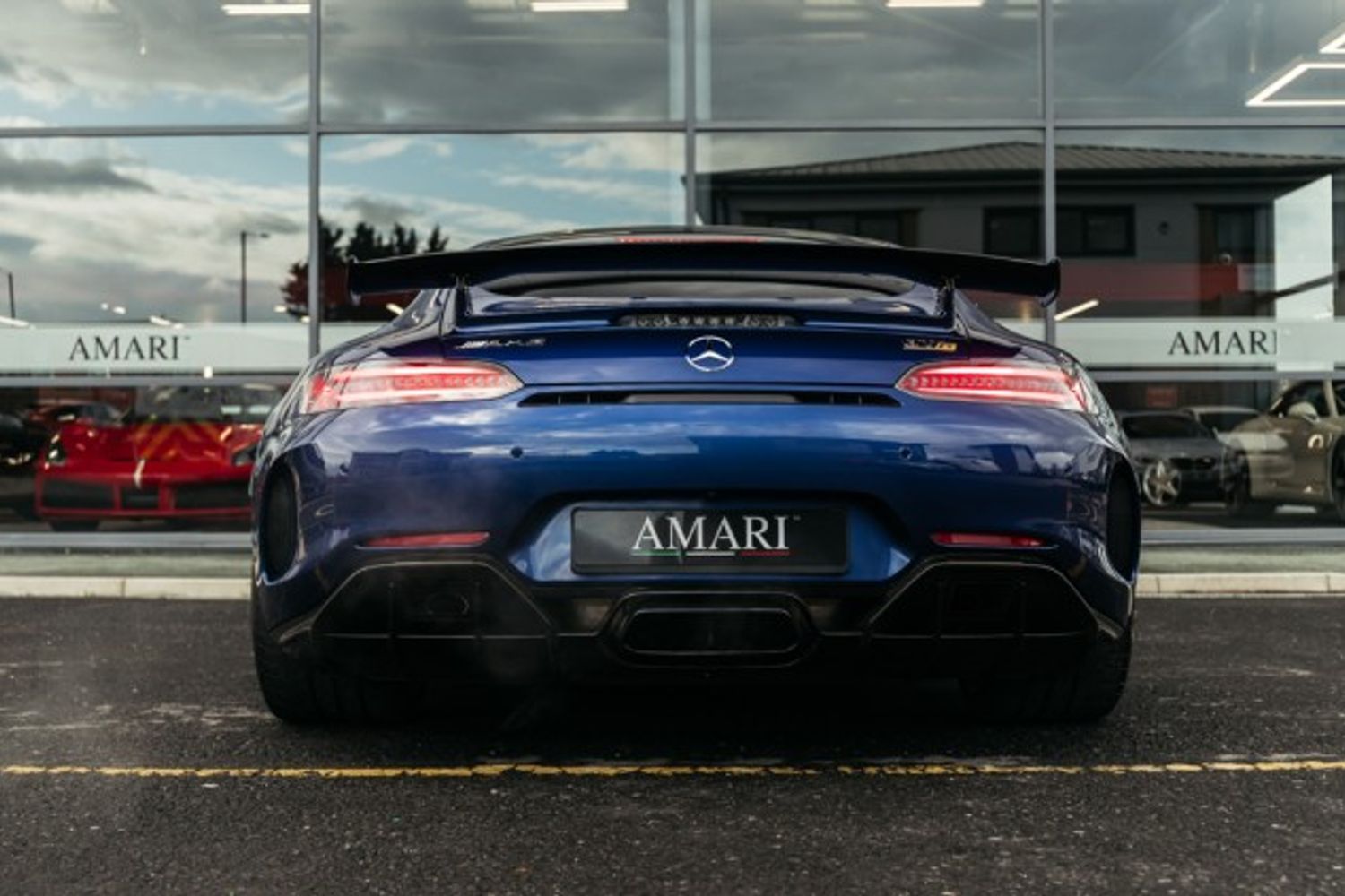 MERCEDES-BENZ AMG GT COUPE 4.0 AMG GT R PREMIUM 2DR AUTOMATIC