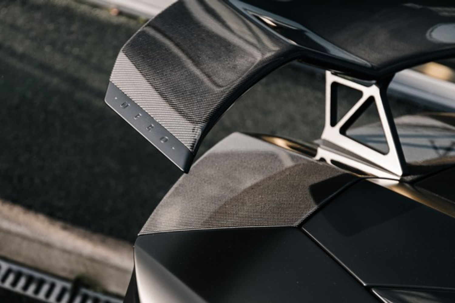 LAMBORGHINI AVENTADOR COUPE 6.5 V12 2DR SEMI AUTOMATIC