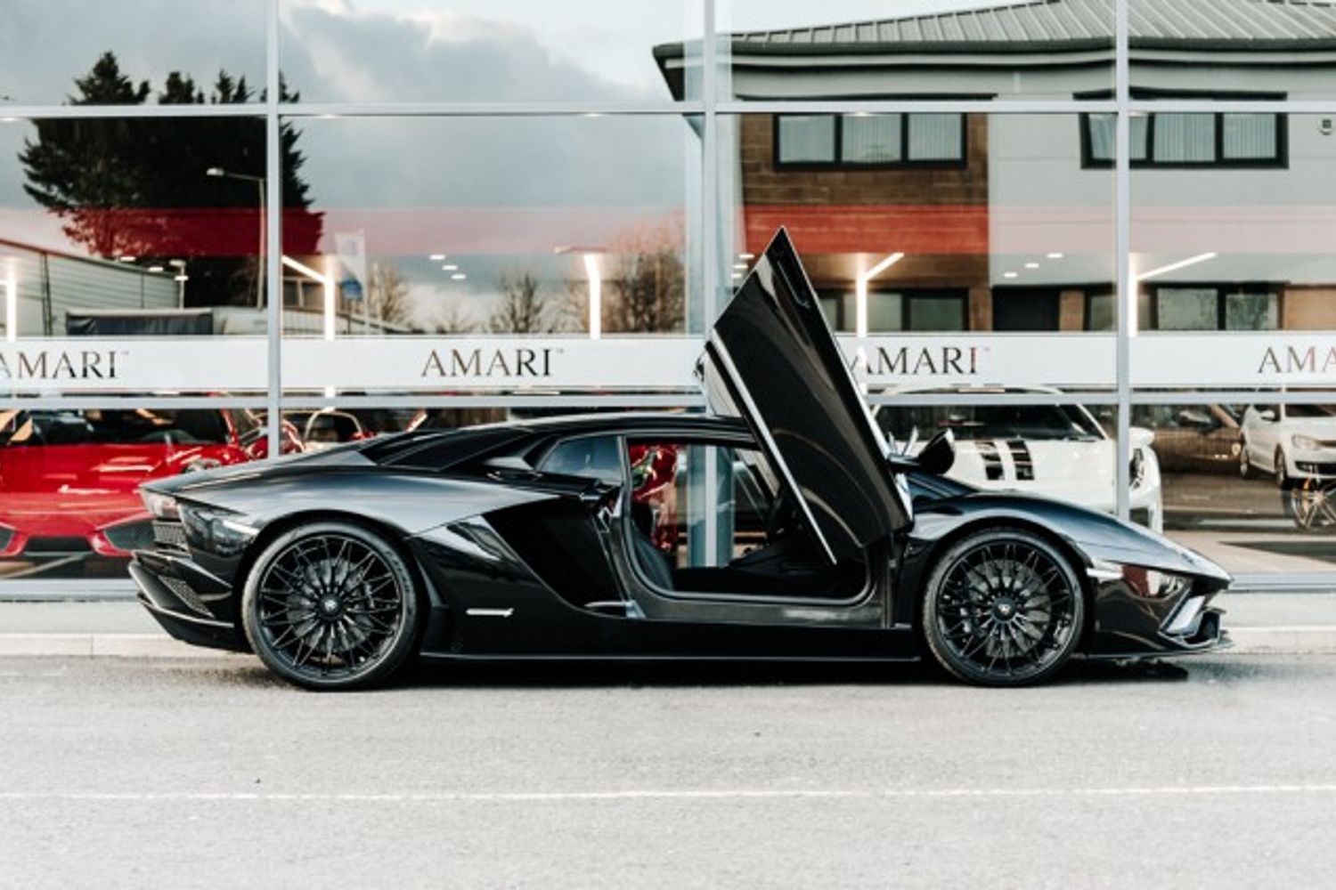 LAMBORGHINI AVENTADOR COUPE 6.5 LP 740-4 S 2DR SEMI AUTOMATIC