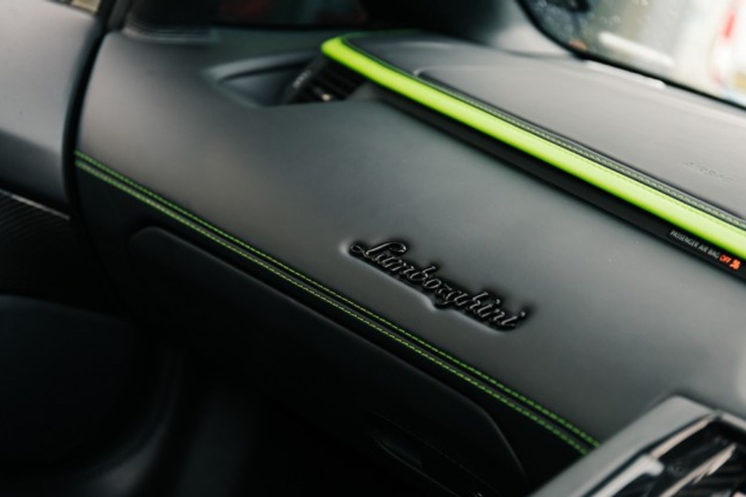 LAMBORGHINI AVENTADOR COUPE 6.5 V12 2DR SEMI AUTOMATIC