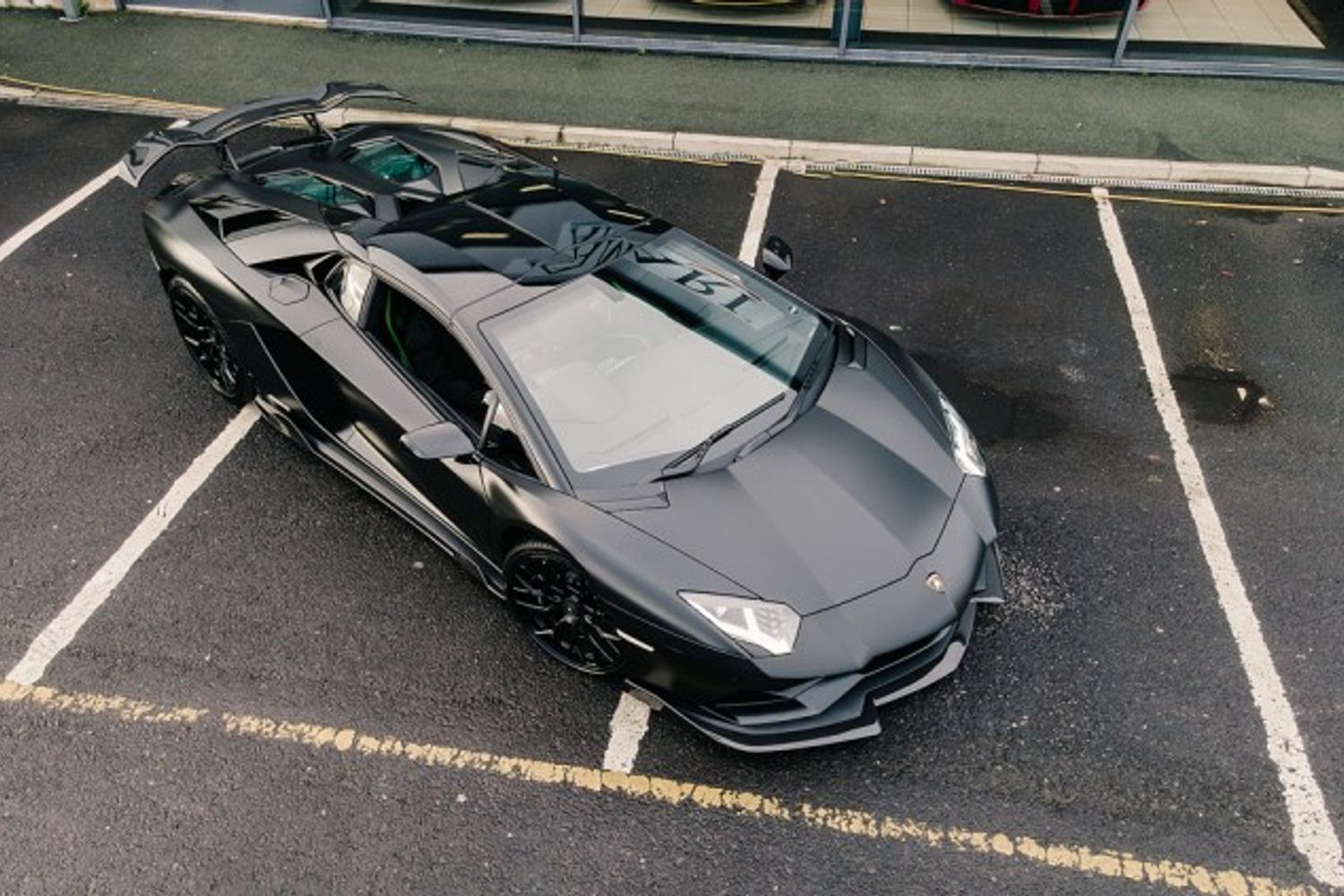 LAMBORGHINI AVENTADOR COUPE 6.5 V12 2DR SEMI AUTOMATIC