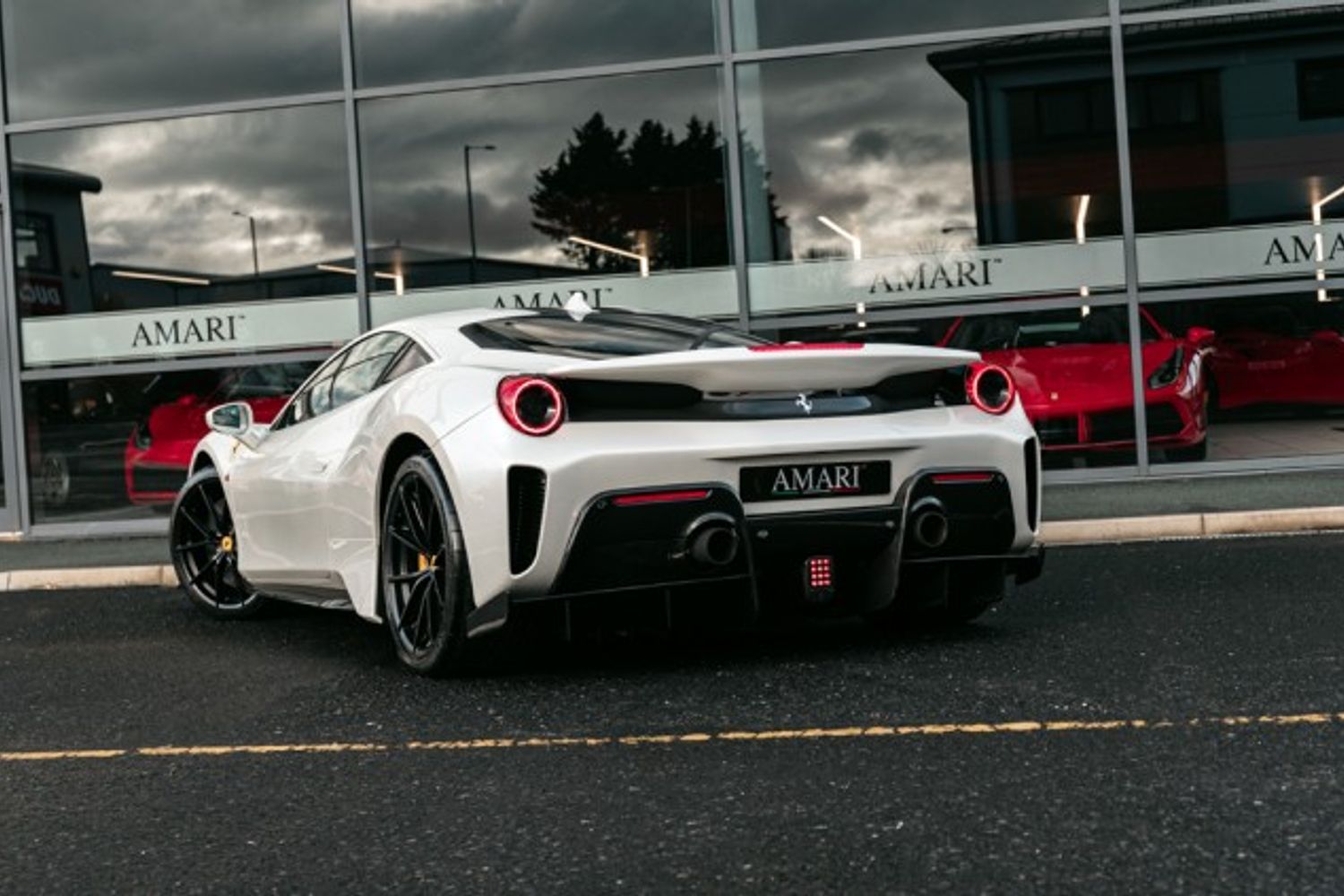 FERRARI 488 PISTA VS COUPE 3.9 VS 2DR SEMI AUTOMATIC