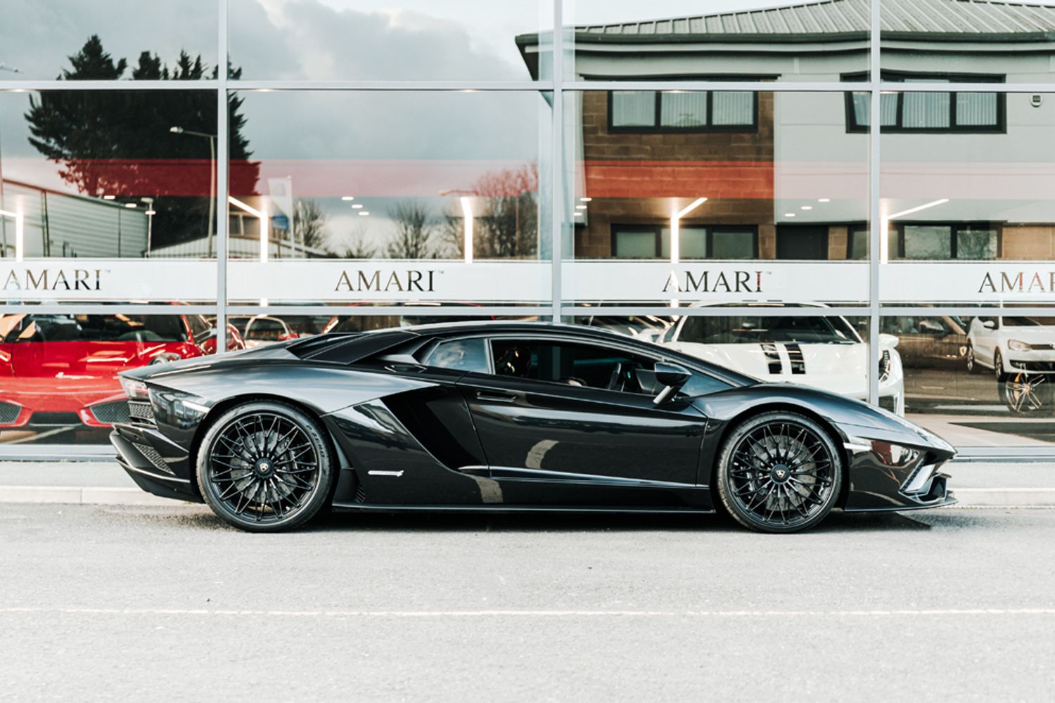LAMBORGHINI AVENTADOR COUPE 6.5 LP 740-4 S 2DR SEMI AUTOMATIC