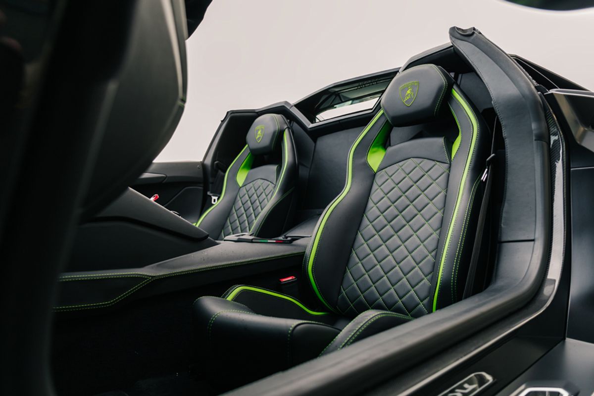 LAMBORGHINI AVENTADOR COUPE 6.5 V12 2DR SEMI AUTOMATIC