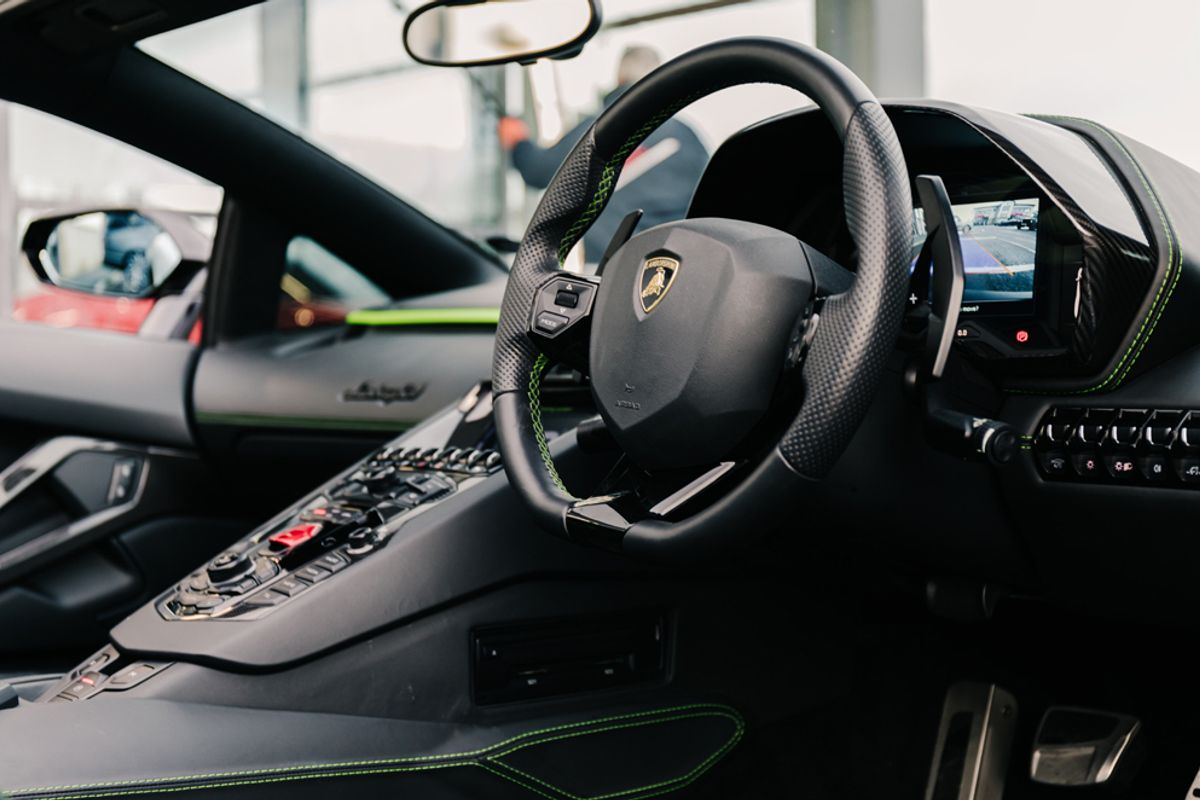 LAMBORGHINI AVENTADOR COUPE 6.5 V12 2DR SEMI AUTOMATIC