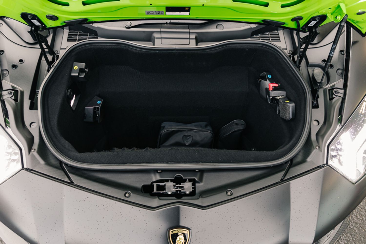 LAMBORGHINI AVENTADOR COUPE 6.5 V12 2DR SEMI AUTOMATIC