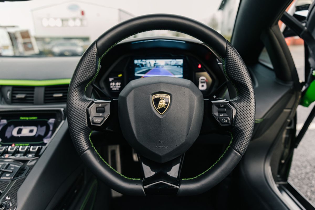 LAMBORGHINI AVENTADOR COUPE 6.5 V12 2DR SEMI AUTOMATIC