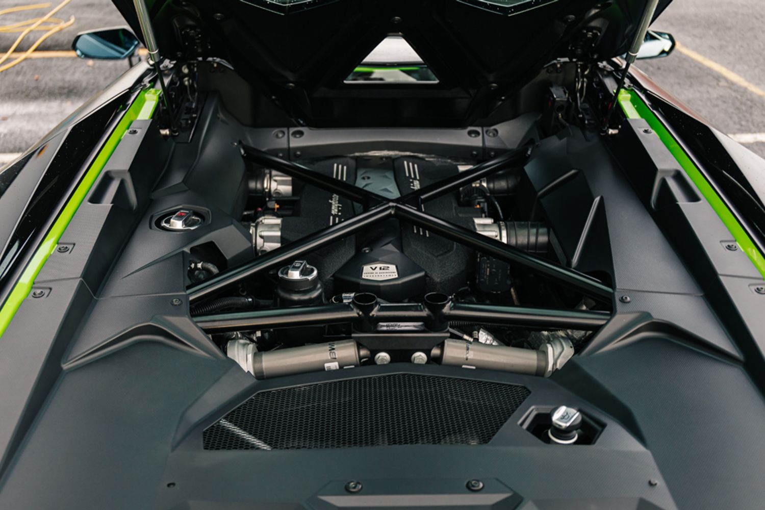 LAMBORGHINI AVENTADOR COUPE 6.5 V12 2DR SEMI AUTOMATIC