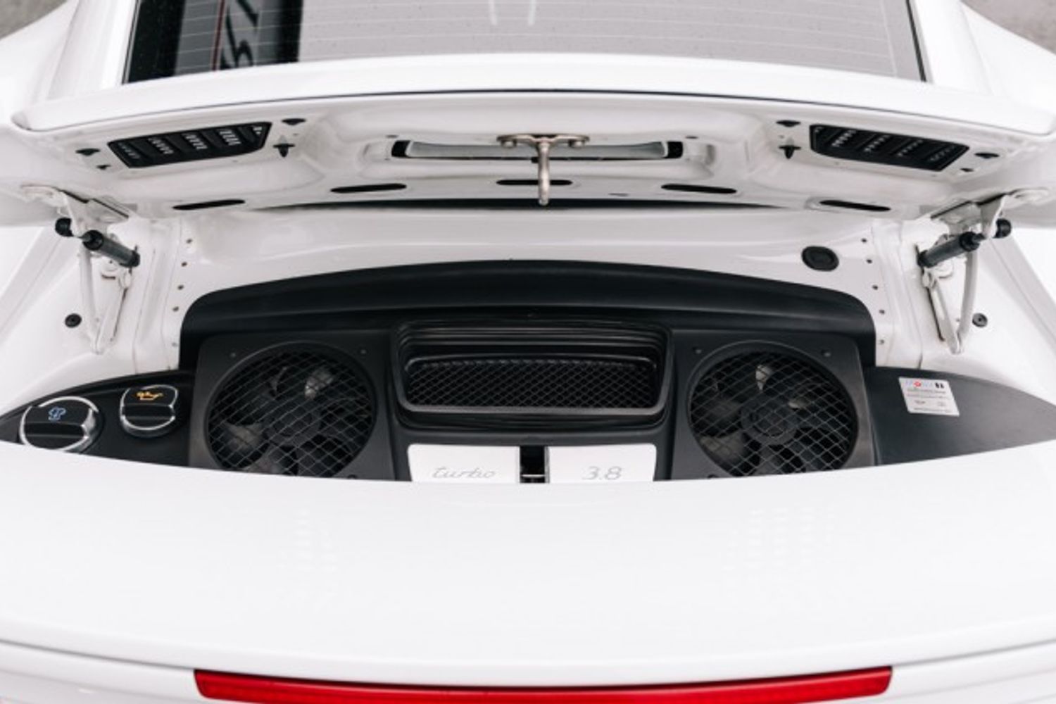 PORSCHE 911 COUPE 3.8 TURBO PDK 2DR SEMI AUTOMATIC