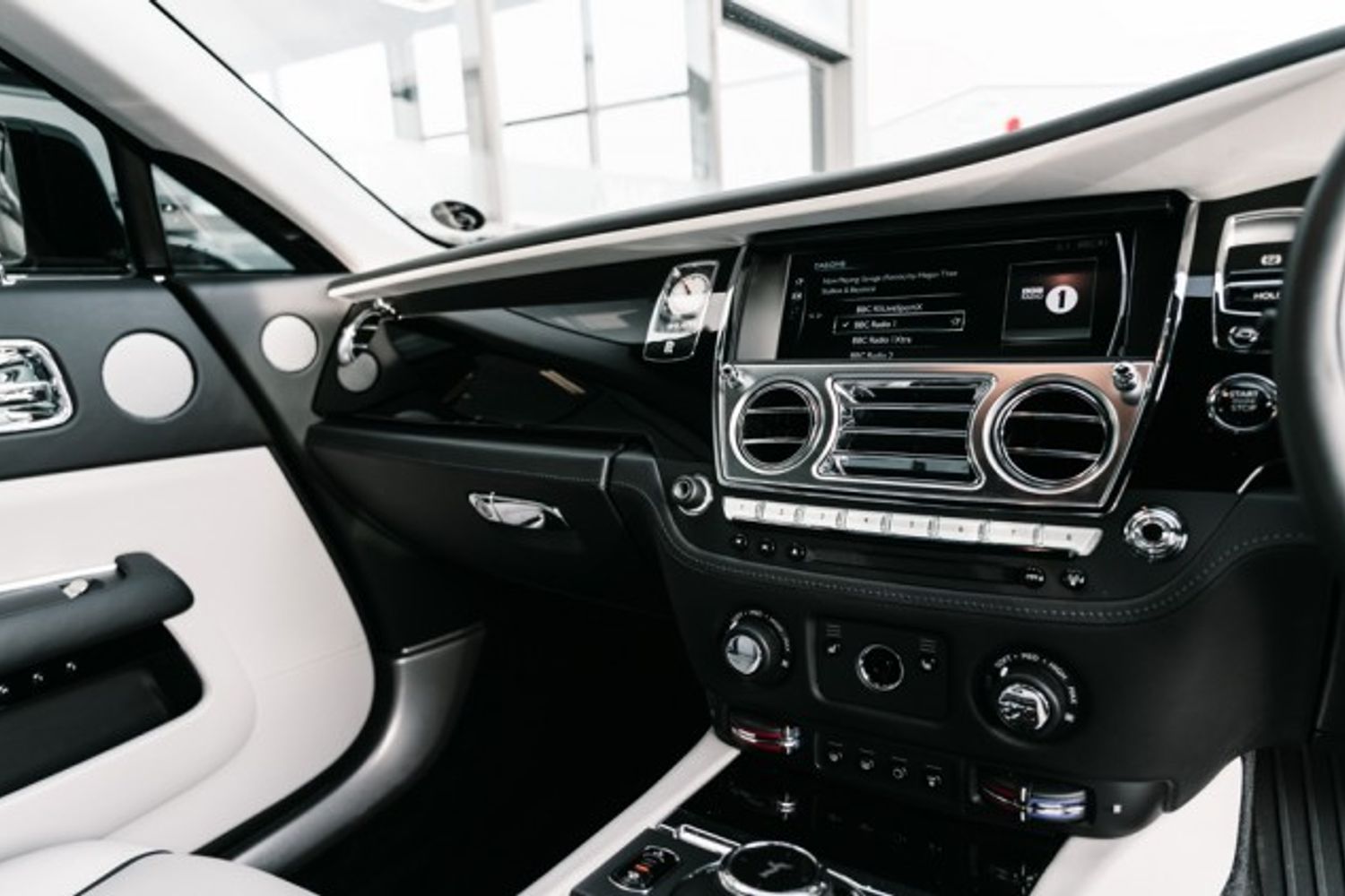 ROLLS-ROYCE WRAITH V12 COUPE 6.6 V12 2DR AUTOMATIC