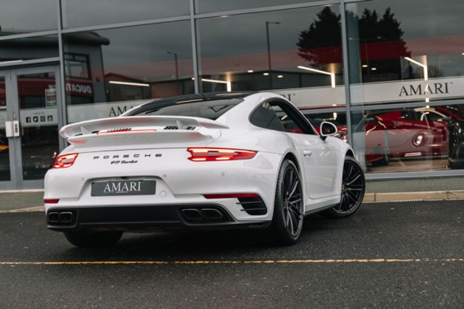 PORSCHE 911 COUPE 3.8 TURBO PDK 2DR SEMI AUTOMATIC
