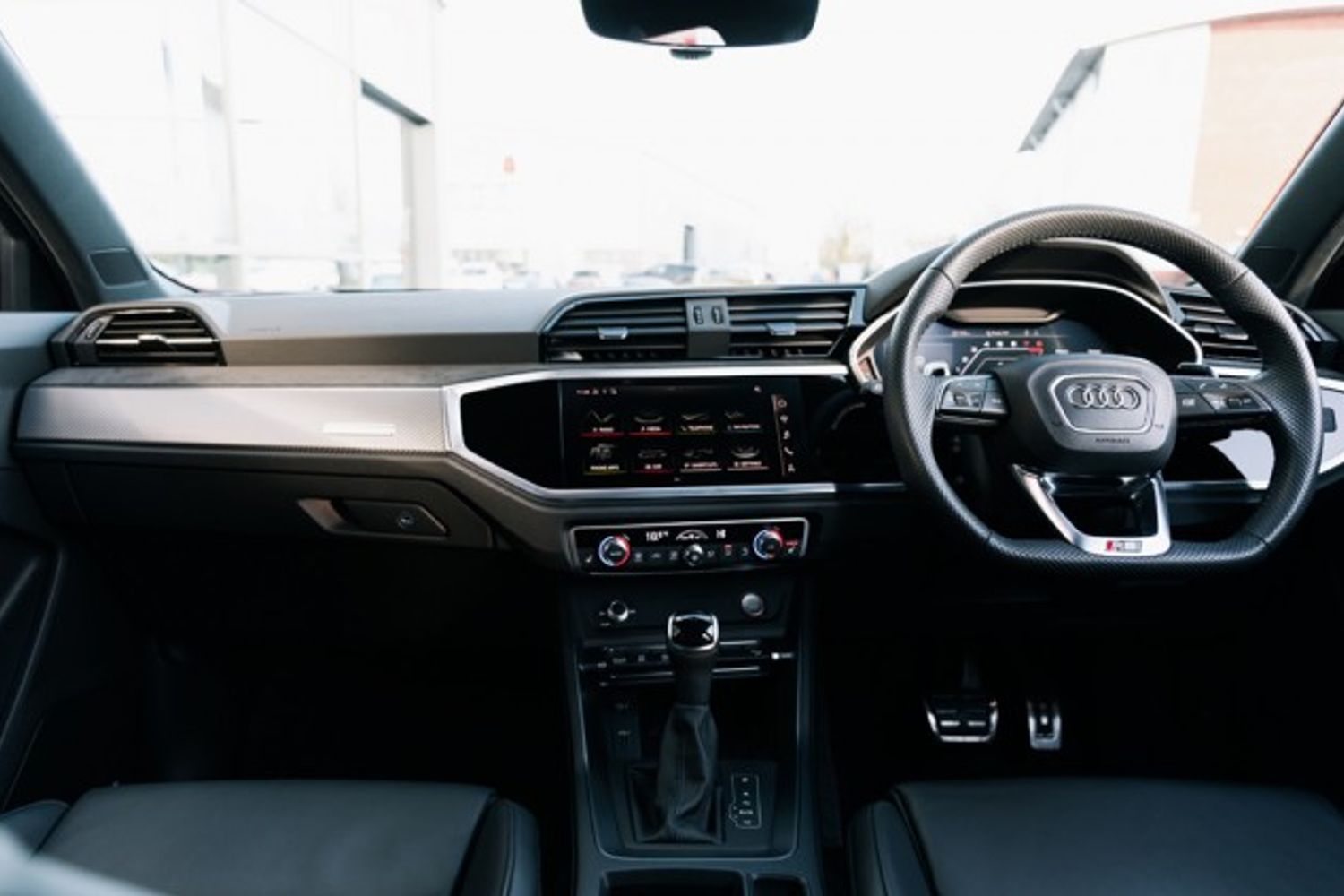 AUDI RS Q3 ESTATE 2.5 RS TFSI QUATTRO 5DR SEMI AUTOMATIC