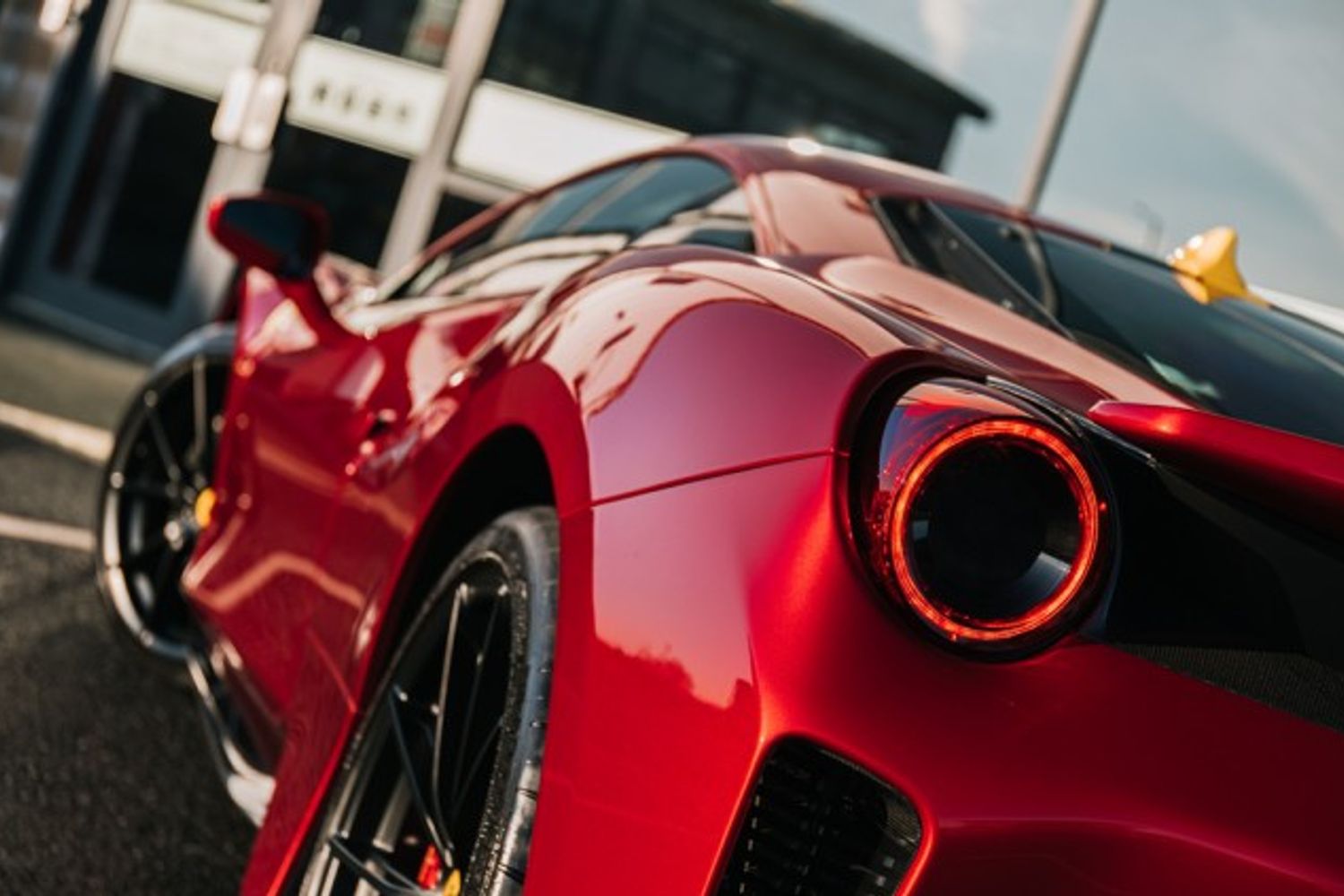 FERRARI 488 PISTA VS COUPE 3.9 VS 2DR SEMI AUTOMATIC