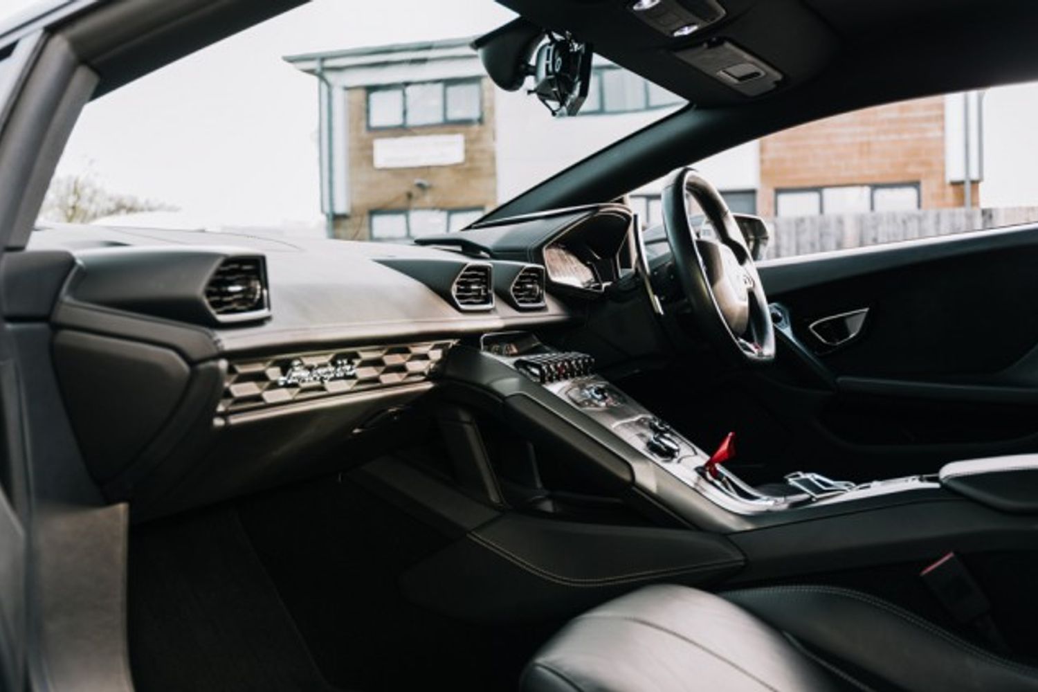 LAMBORGHINI HURACAN COUPE 5.2 LP 610-4 2DR SEMI AUTOMATIC