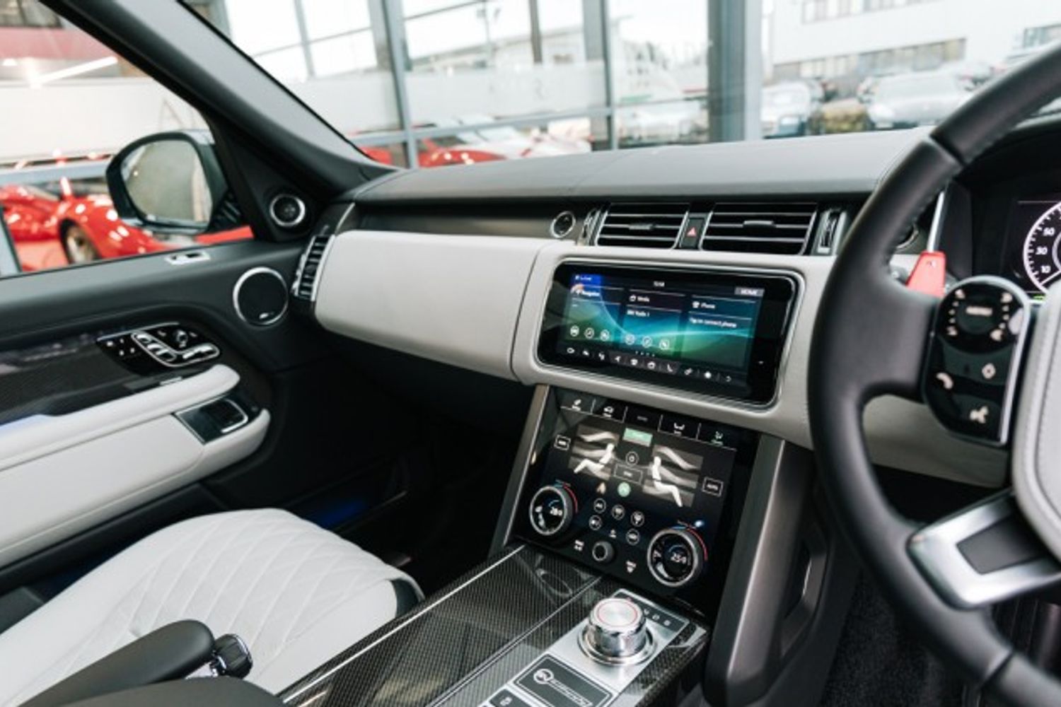 LAND ROVER RANGE ROVER ESTATE 5.0 V8 SVAUTOBIOGRAPHY DYNAMIC 5DR AUTOMATIC