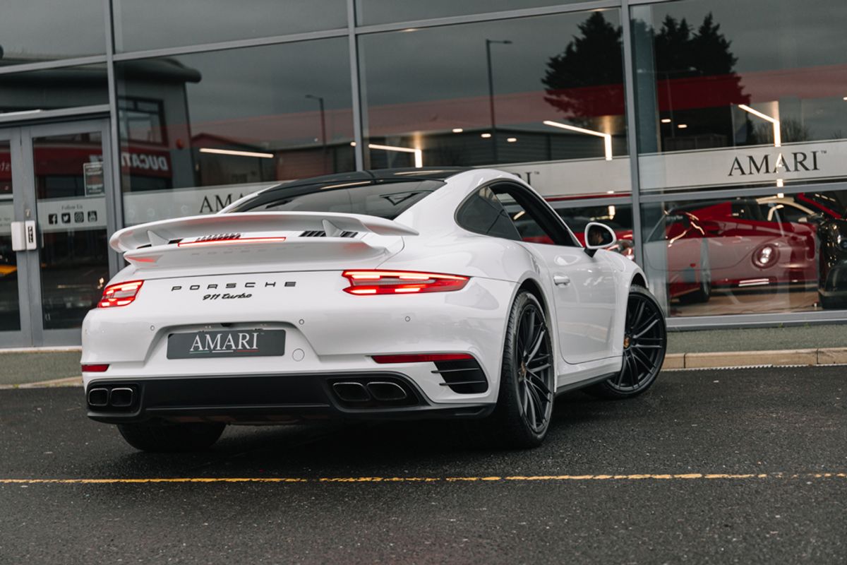 PORSCHE 911 COUPE 3.8 TURBO PDK 2DR SEMI AUTOMATIC