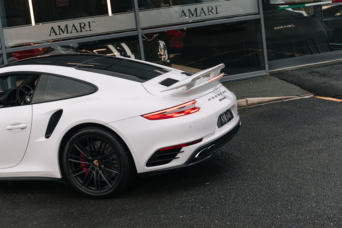 PORSCHE 911 COUPE 3.8 TURBO PDK 2DR SEMI AUTOMATIC