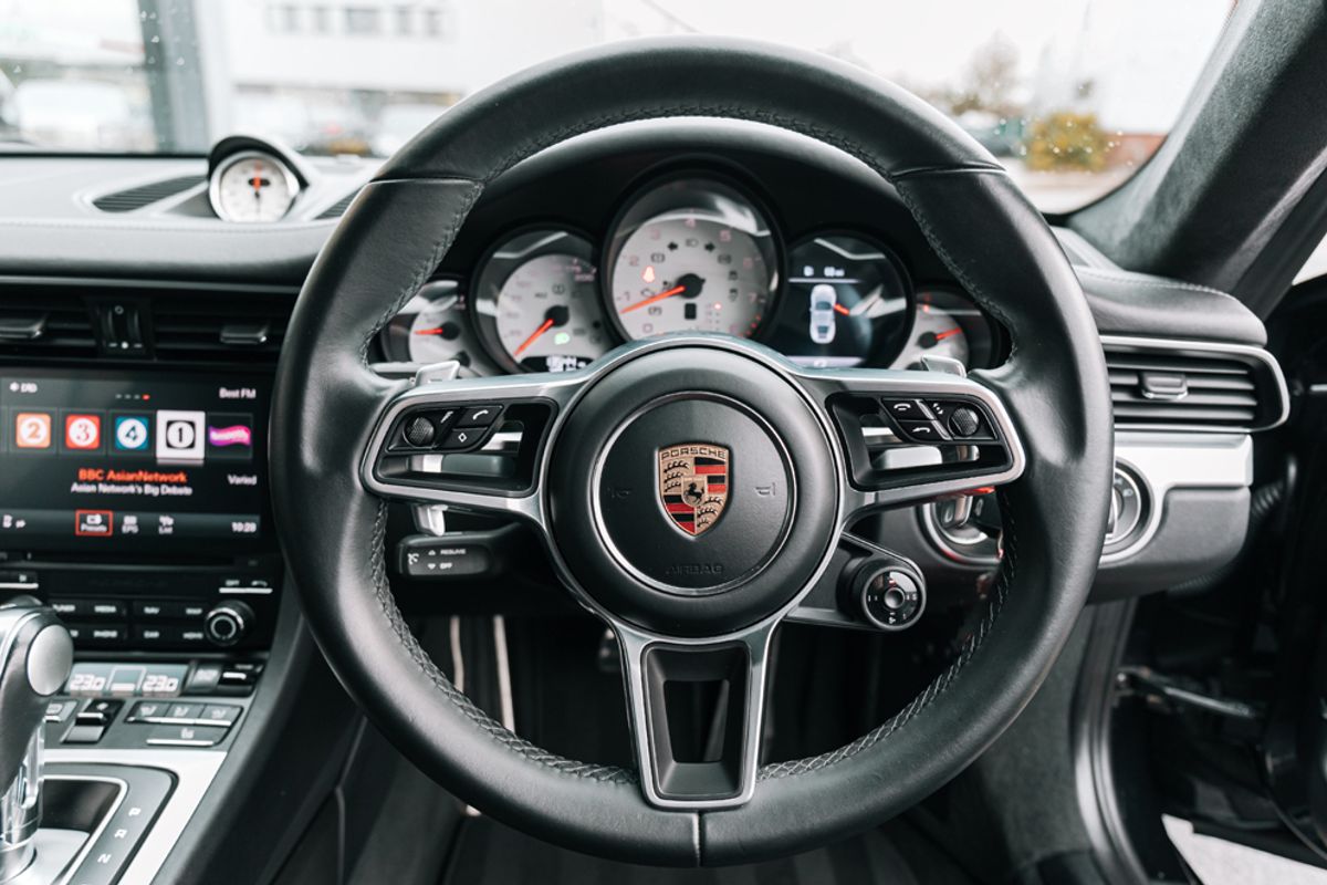 PORSCHE 911 COUPE 3.0 CARRERA S PDK 2DR SEMI AUTOMATIC