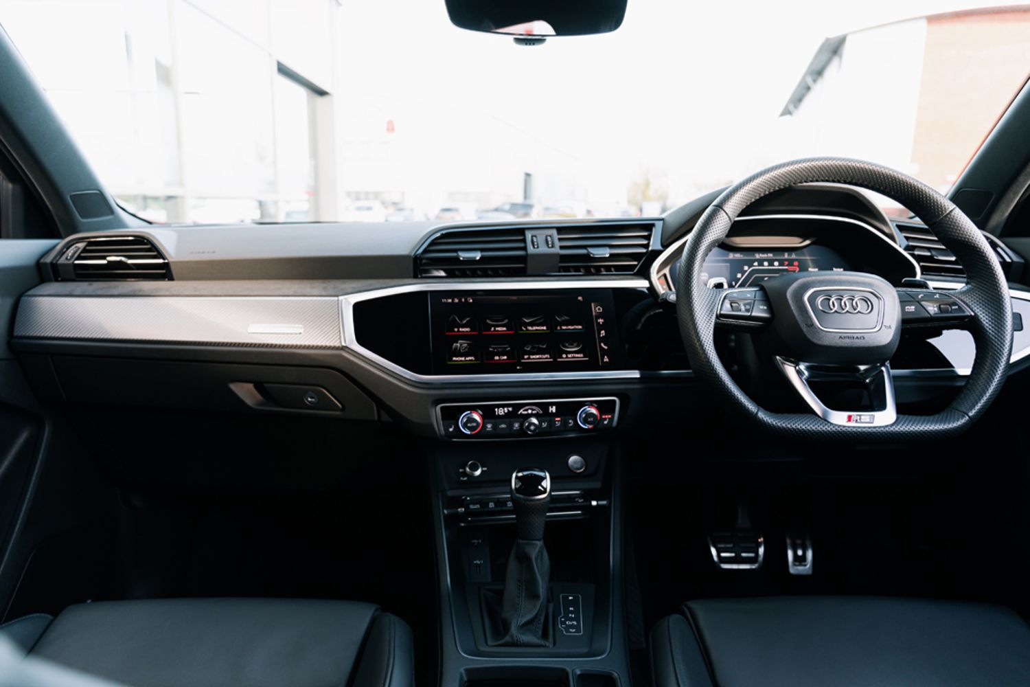 AUDI RS Q3 ESTATE 2.5 RS TFSI QUATTRO 5DR SEMI AUTOMATIC