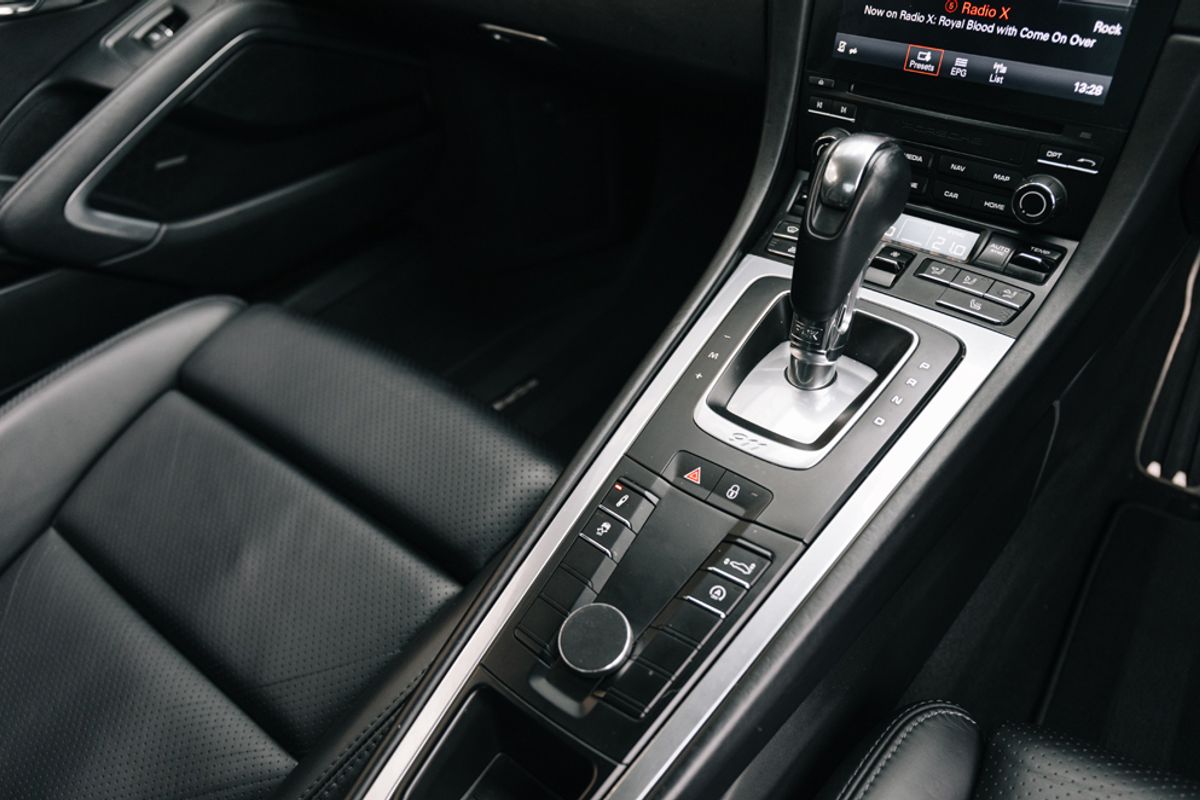 PORSCHE 911 COUPE 3.8 TURBO PDK 2DR SEMI AUTOMATIC