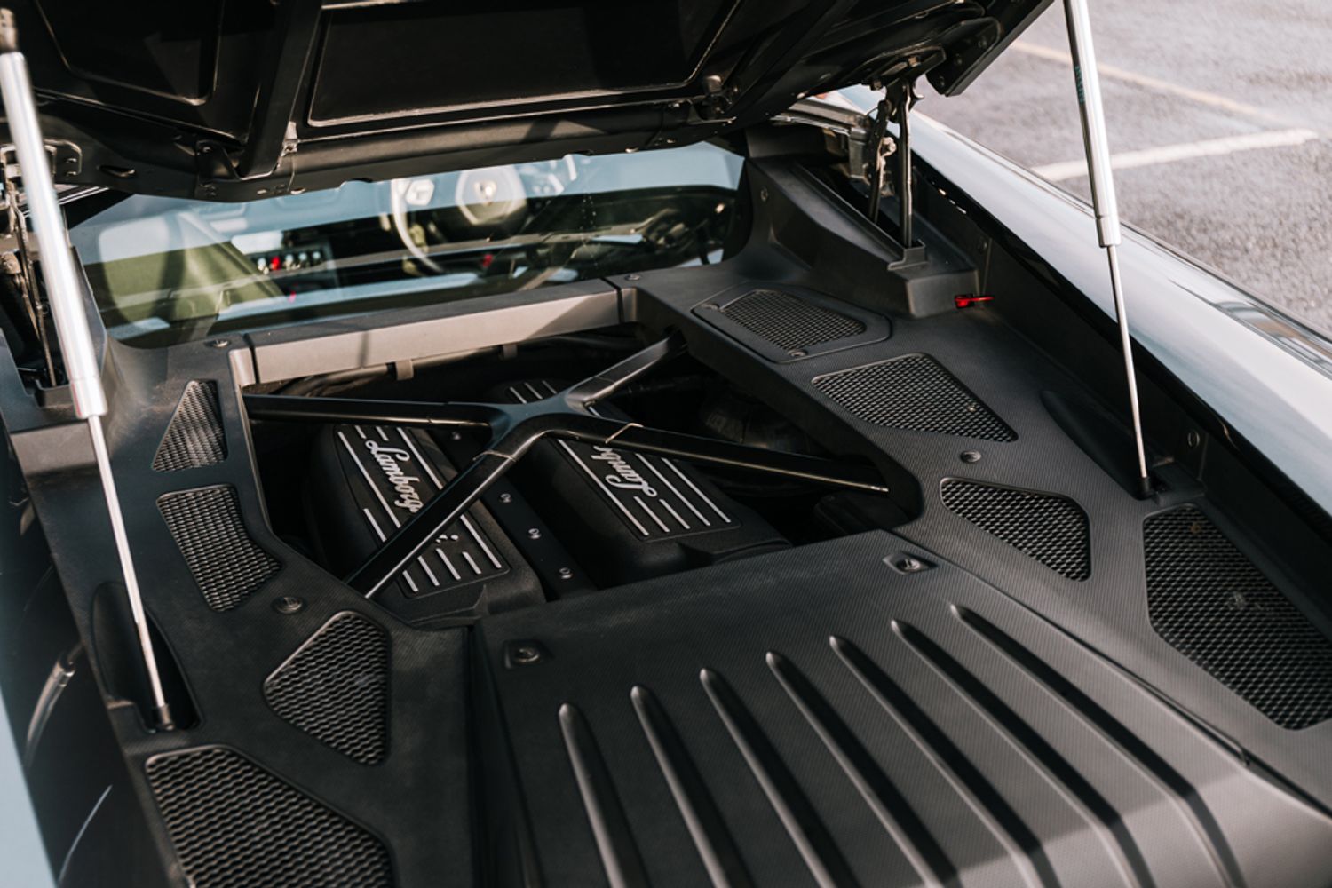 LAMBORGHINI HURACAN COUPE 5.2 LP 610-4 2DR SEMI AUTOMATIC
