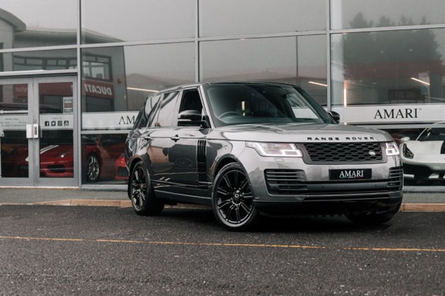 LAND ROVER RANGE ROVER DIESEL ESTATE 3.0 SDV6 VOGUE 5DR AUTOMATIC