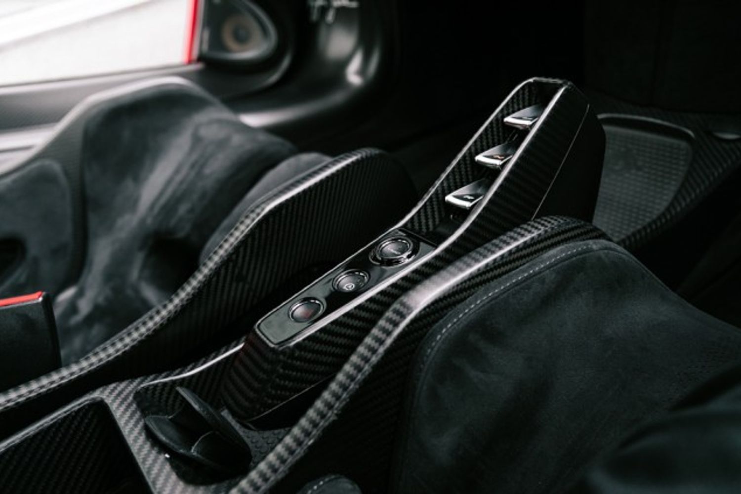 MCLAREN SENNA V8 SSG COUPE 4.0 V8 SSG 2DR SEMI AUTOMATIC