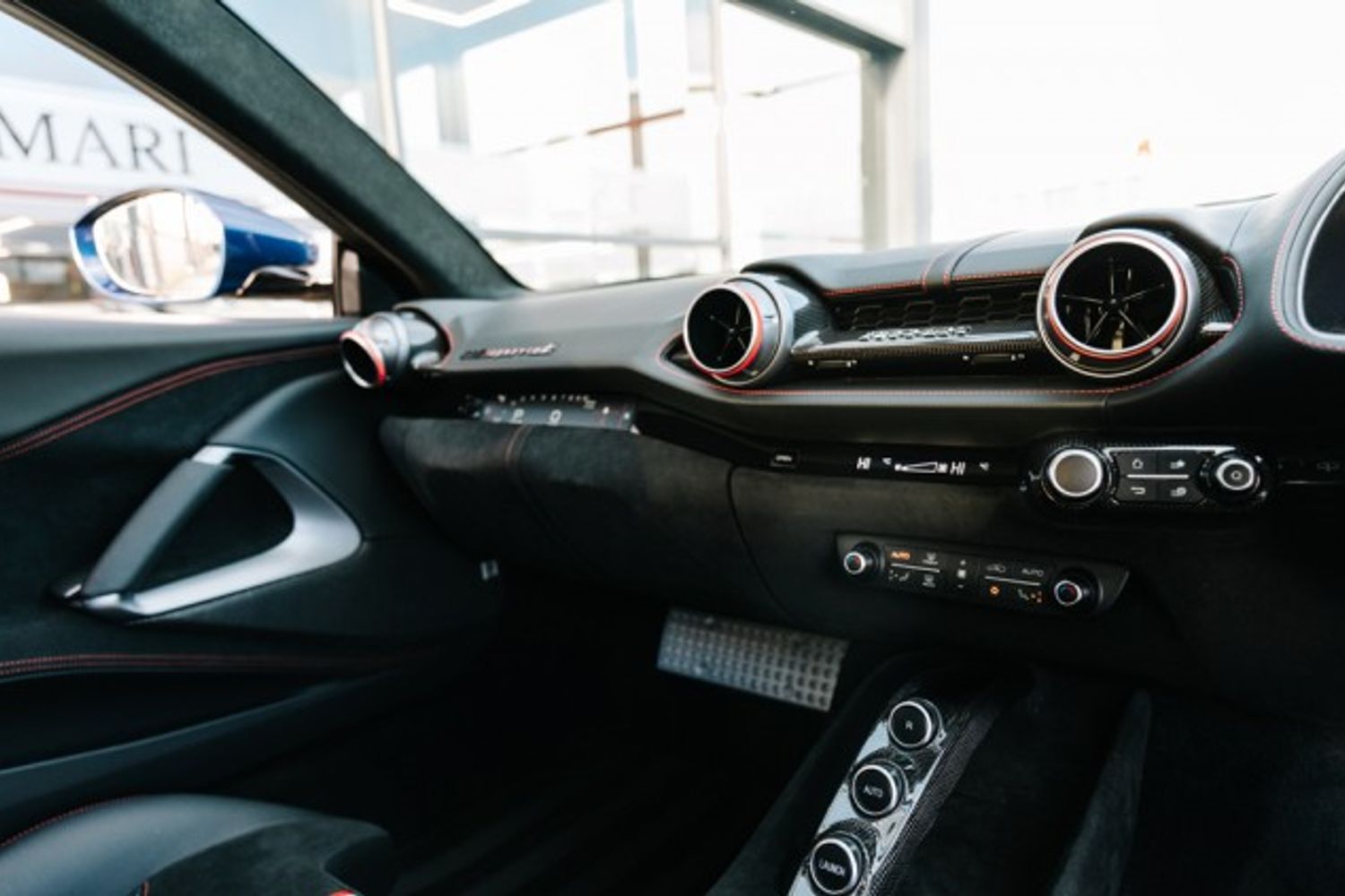 FERRARI 812 SUPERFAST COUPE 6.5 BCE 2DR SEMI AUTOMATIC