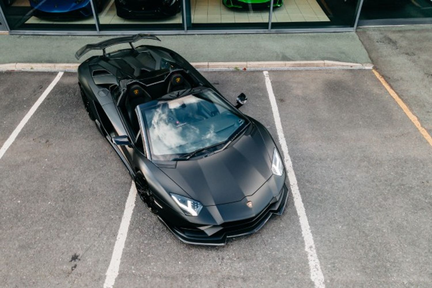 LAMBORGHINI AVENTADOR CONVERTIBLE 6.5 LP 740-4 S ROADSTER 2DR SEMI AUTOMATIC
