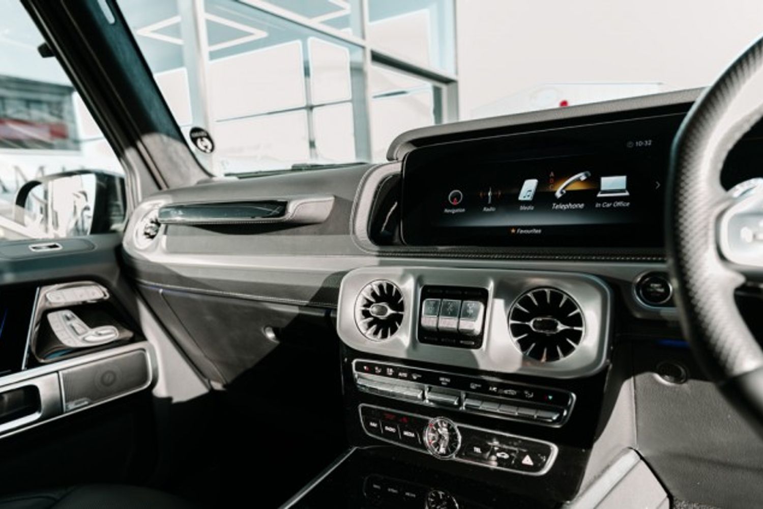 MERCEDES-BENZ G CLASS ESTATE 4.0 AMG G 63 4MATIC 5DR AUTOMATIC