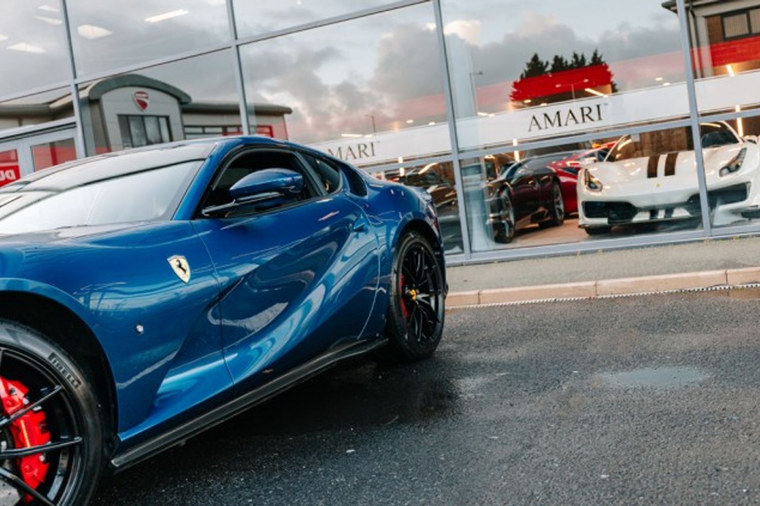 FERRARI 812 SUPERFAST COUPE 6.5 BCE 2DR SEMI AUTOMATIC