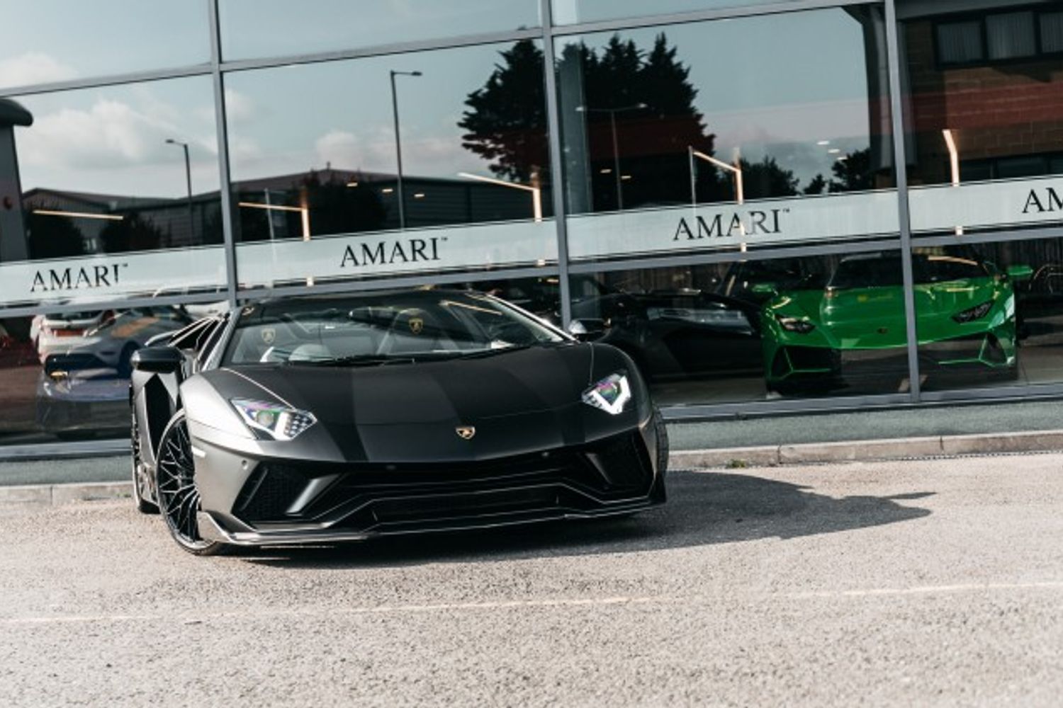 LAMBORGHINI AVENTADOR CONVERTIBLE 6.5 LP 740-4 S ROADSTER 2DR SEMI AUTOMATIC