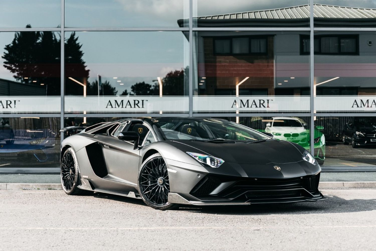 LAMBORGHINI AVENTADOR CONVERTIBLE 6.5 LP 740-4 S ROADSTER 2DR SEMI AUTOMATIC