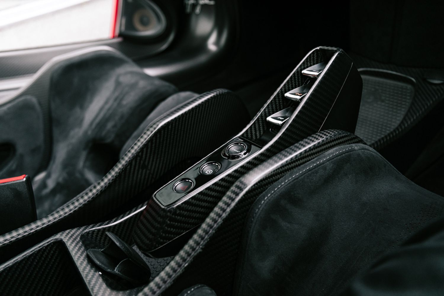 MCLAREN SENNA V8 SSG COUPE 4.0 V8 SSG 2DR SEMI AUTOMATIC