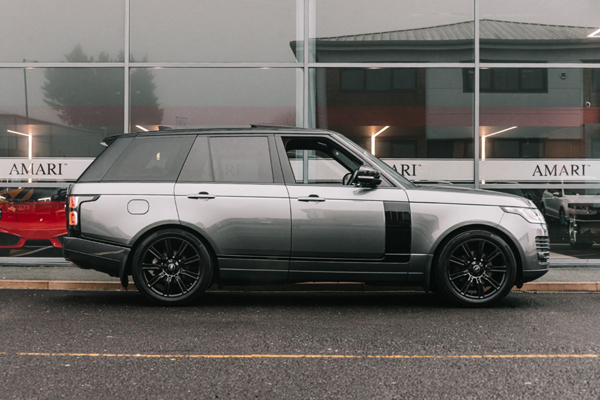 LAND ROVER RANGE ROVER DIESEL ESTATE 3.0 SDV6 VOGUE 5DR AUTOMATIC