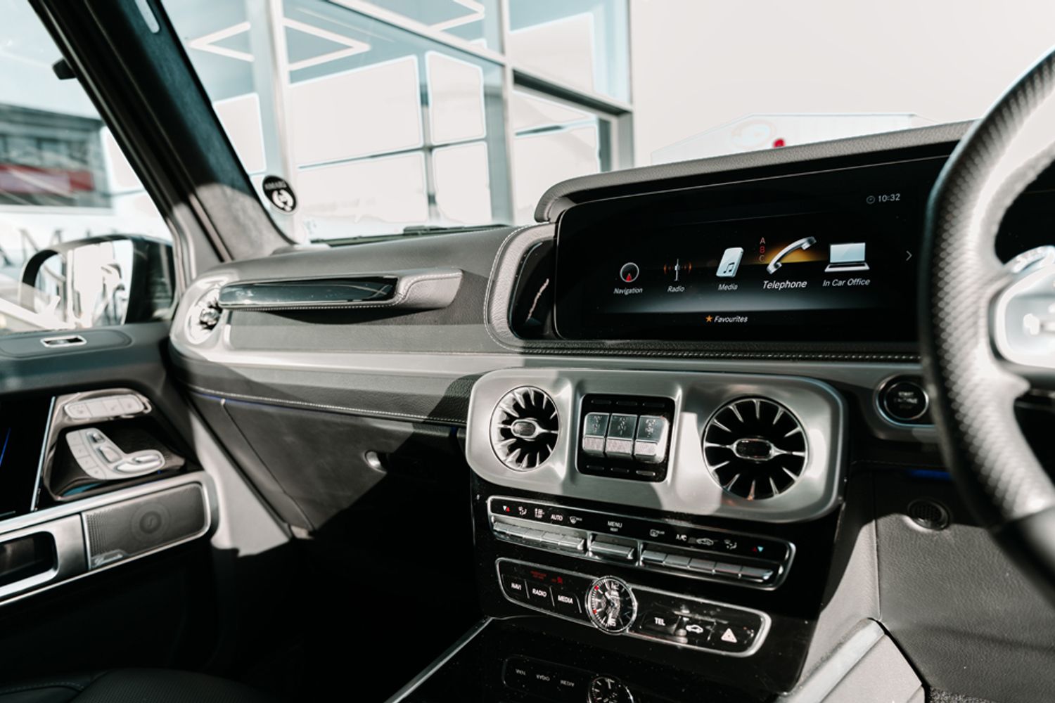 MERCEDES-BENZ G CLASS ESTATE 4.0 AMG G 63 4MATIC 5DR AUTOMATIC