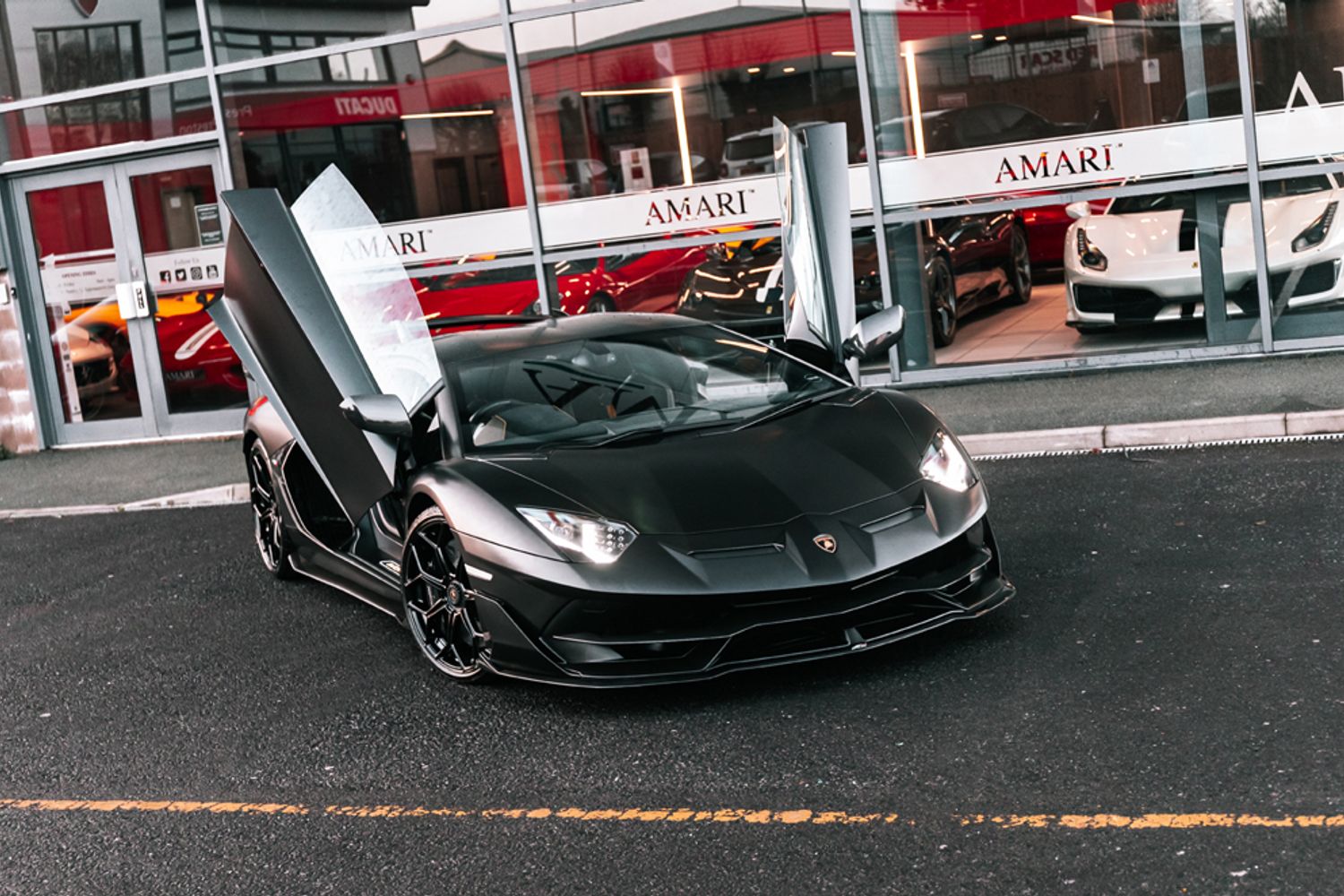 LAMBORGHINI AVENTADOR COUPE 6.5 LP 770-4 SVJ 2DR SEMI AUTOMATIC