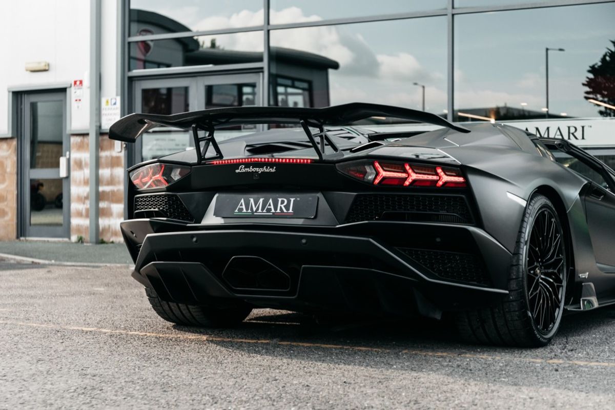 LAMBORGHINI AVENTADOR CONVERTIBLE 6.5 LP 740-4 S ROADSTER 2DR SEMI AUTOMATIC