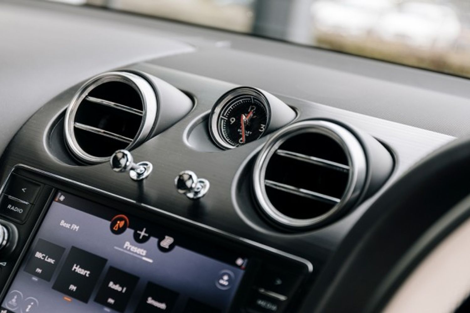 BENTLEY BENTAYGA ESTATE 4.0 V8 5DR AUTOMATIC