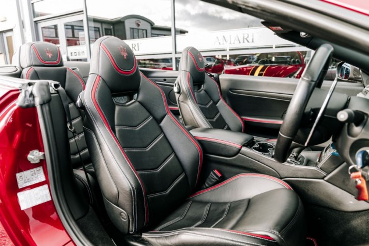 MASERATI GRANCABRIO CONVERTIBLE 4.7 GRANCABRIO MC 2DR AUTOMATIC