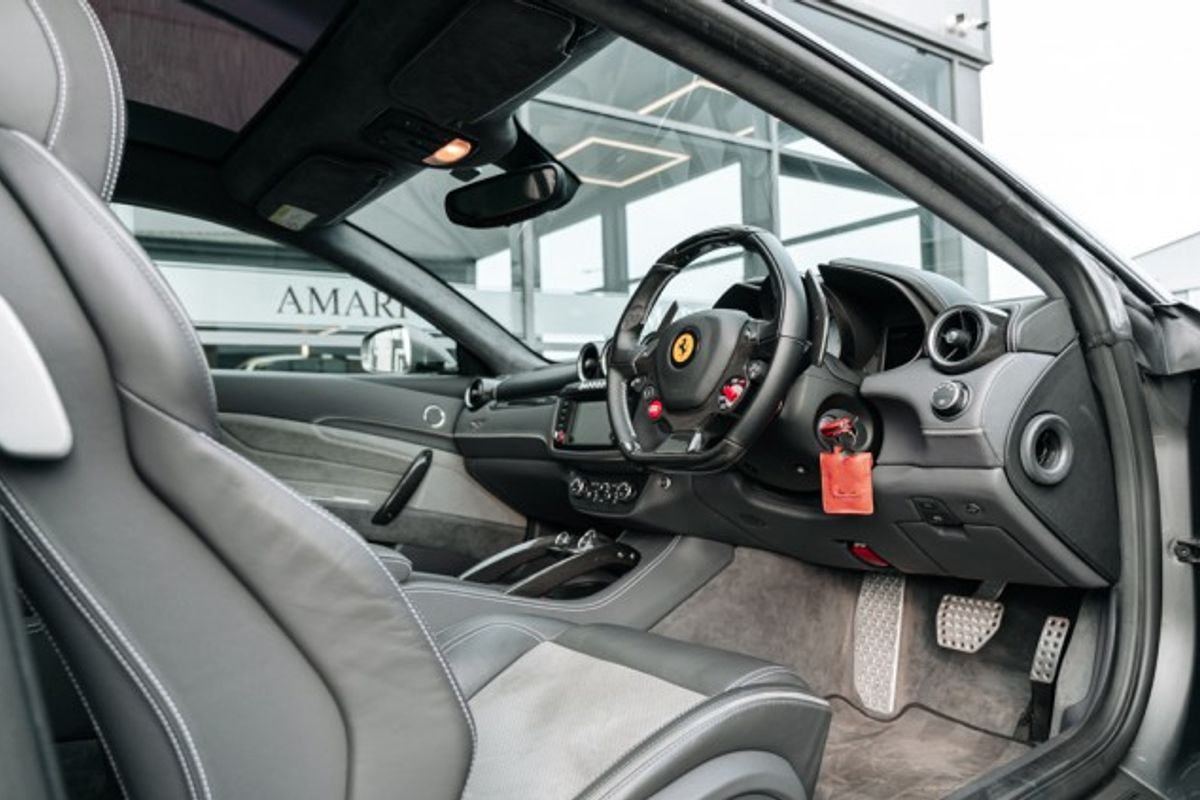 FERRARI FF HATCHBACK 6.3 V12 3DR