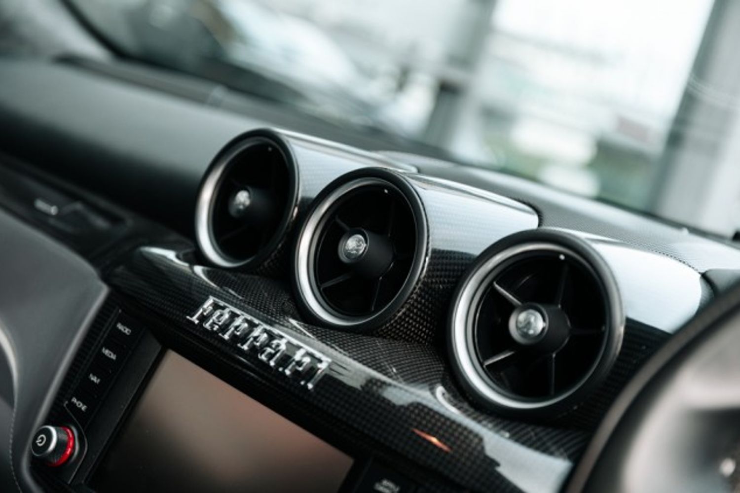 FERRARI FF HATCHBACK 6.3 V12 3DR