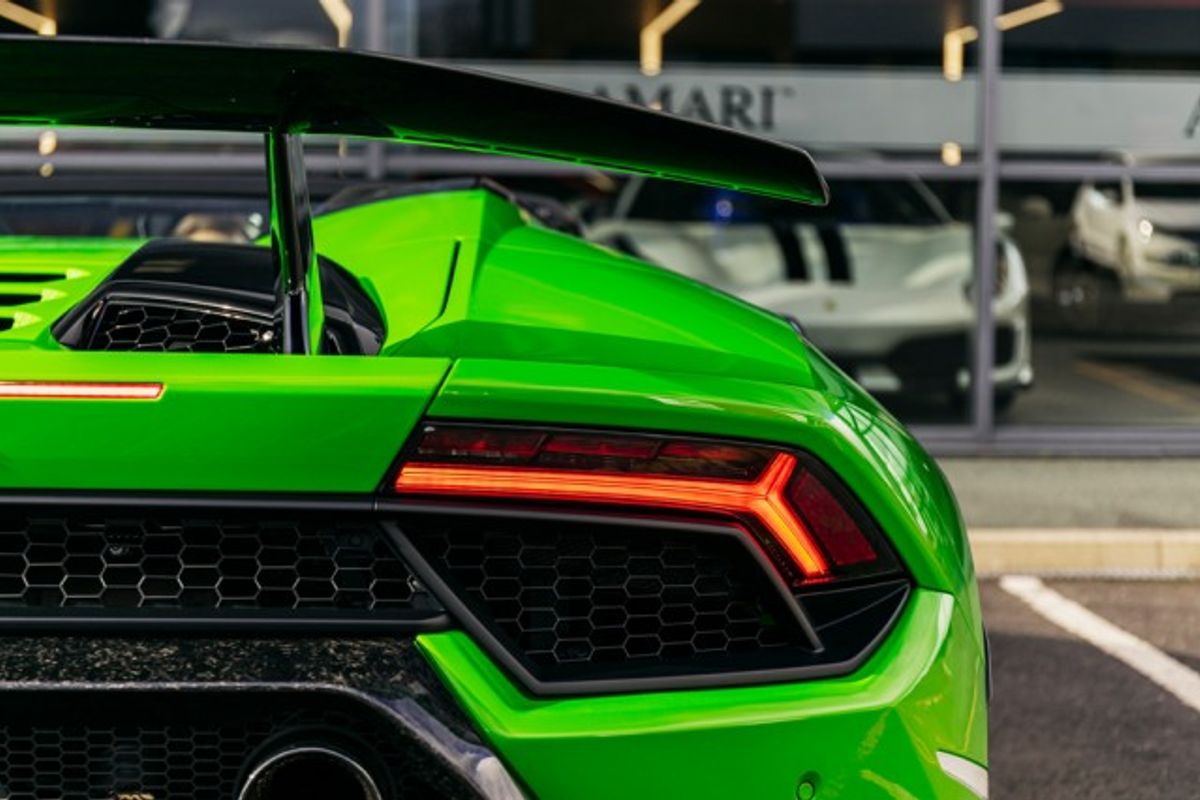 LAMBORGHINI HURACAN SPYDER 5.2 LP 640-4 PERFORMANTE SPYDER 2DR SEMI AUTOMATIC