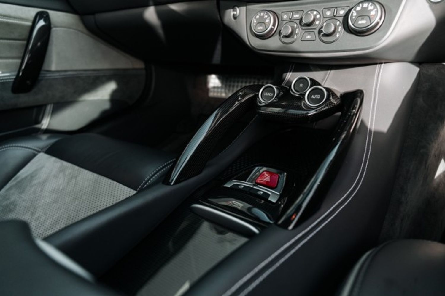 FERRARI FF HATCHBACK 6.3 V12 3DR