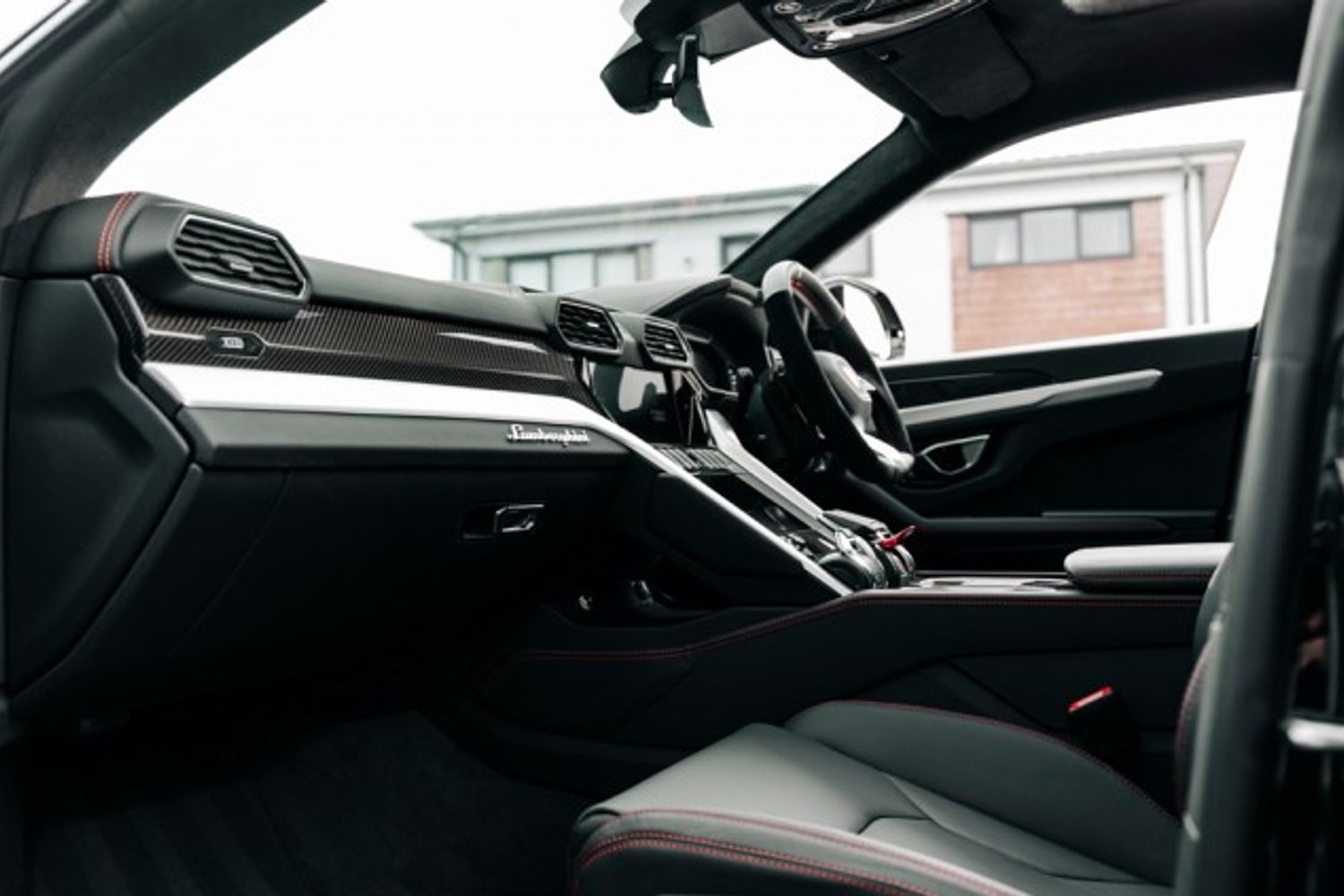 LAMBORGHINI URUS ESTATE 4.0 V8 5DR AUTOMATIC