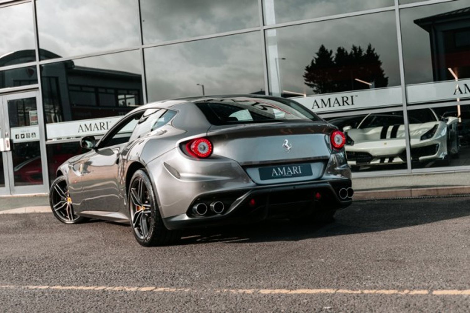 FERRARI FF HATCHBACK 6.3 V12 3DR