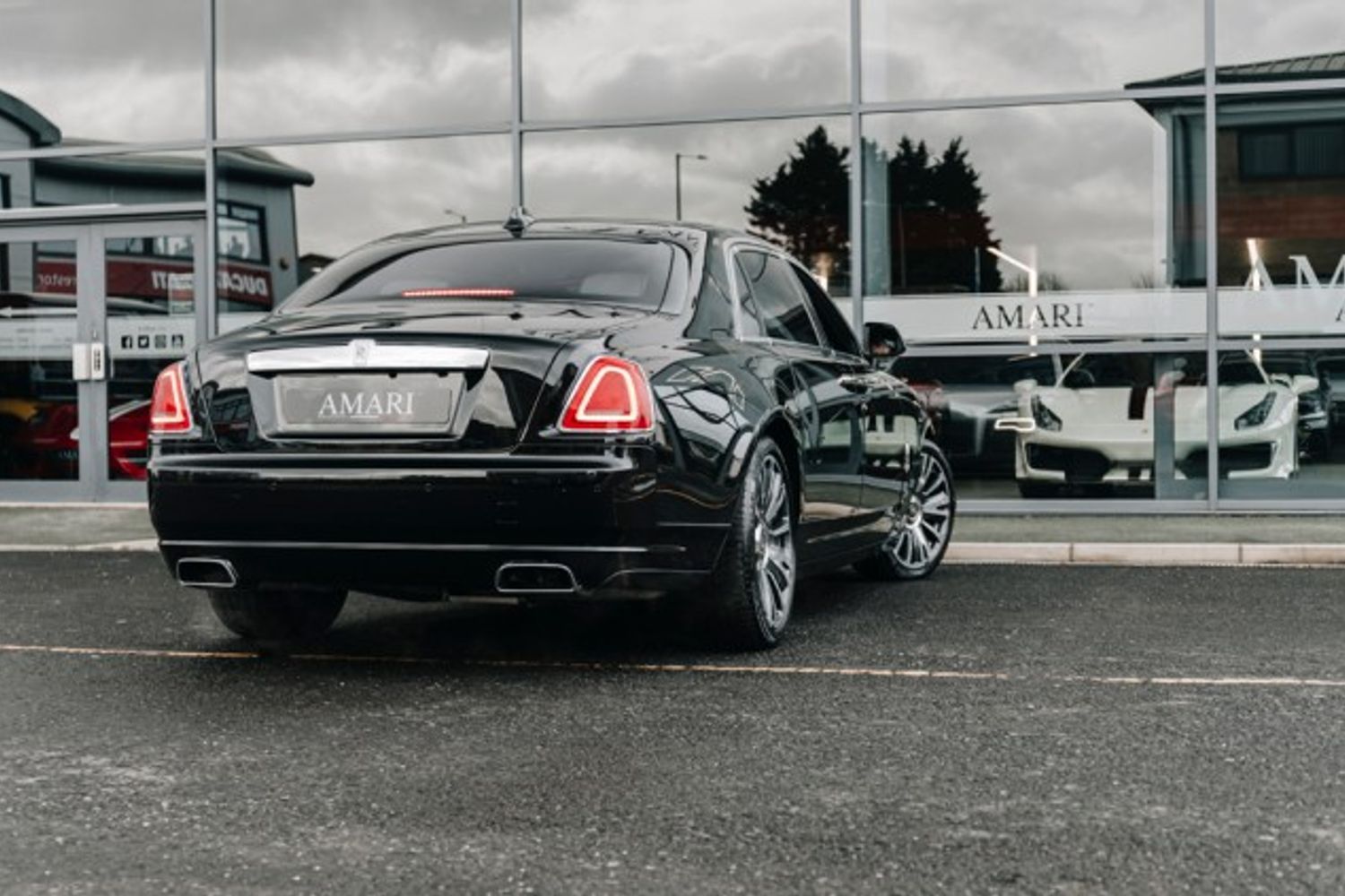 ROLLS-ROYCE GHOST SALOON 6.6 V12 EWB 4DR AUTOMATIC